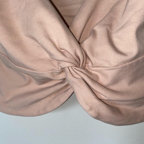 Aritzia Babaton Alfie Tank - Picture 2 of 3